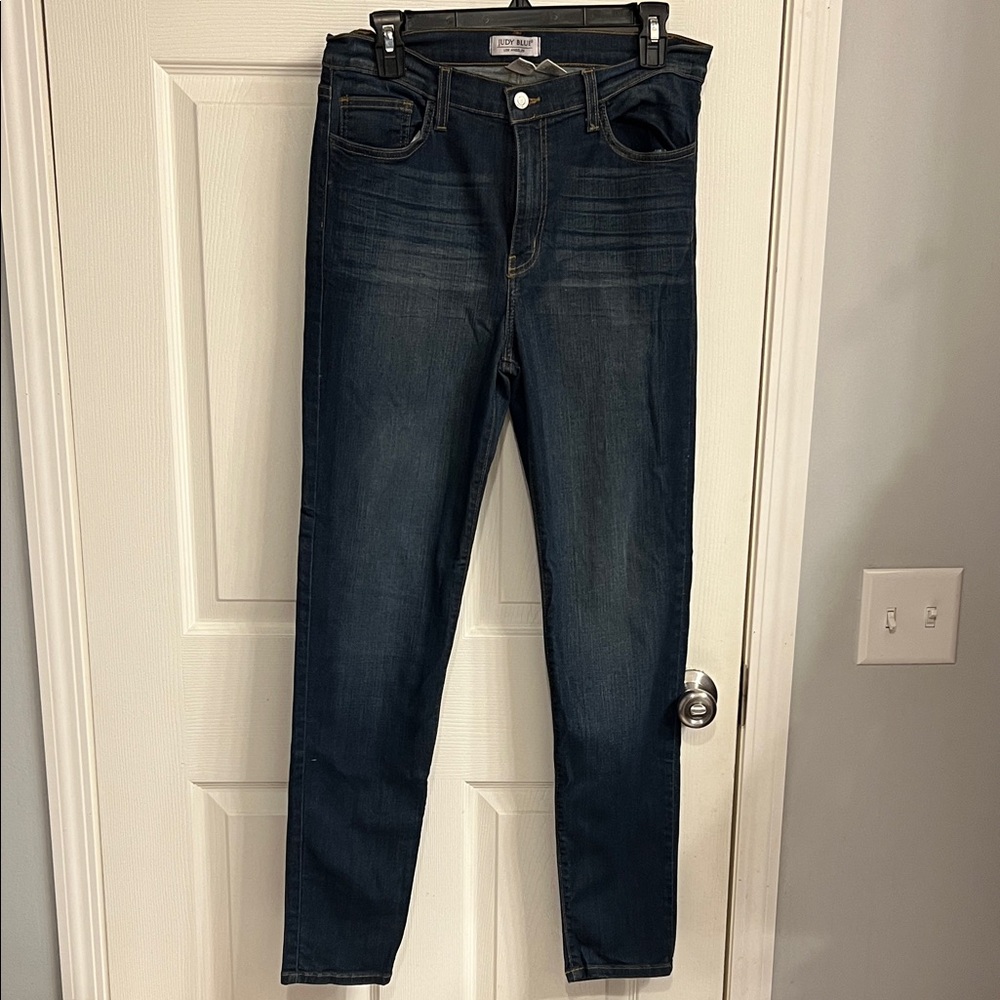 Judy Blue Dark Wash Skinny Jeans